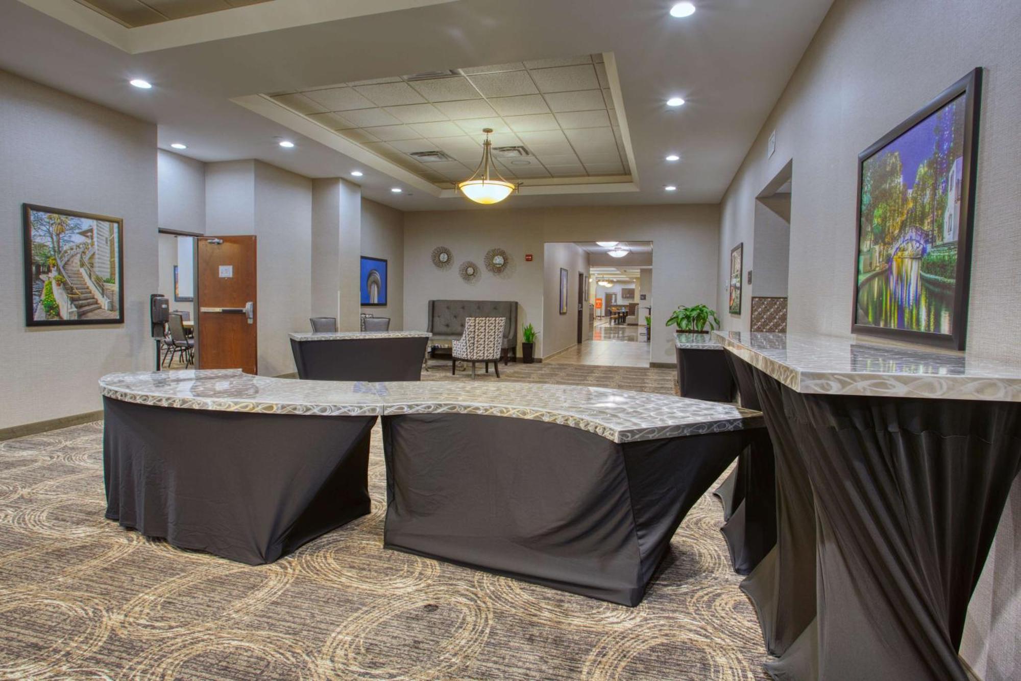 Drury Inn & Suites San Antonio Near La Cantera Bagian luar foto