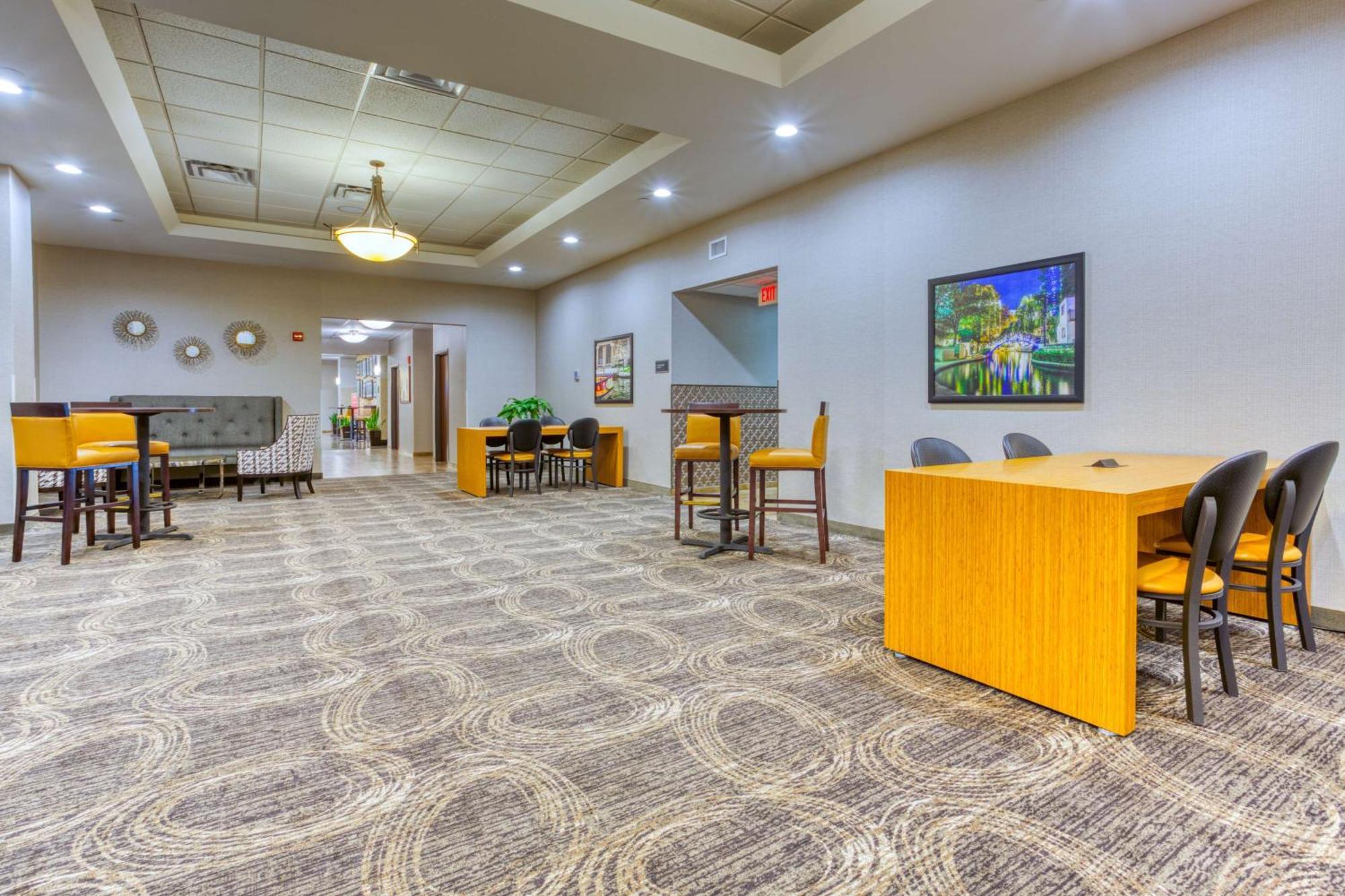 Drury Inn & Suites San Antonio Near La Cantera Bagian luar foto