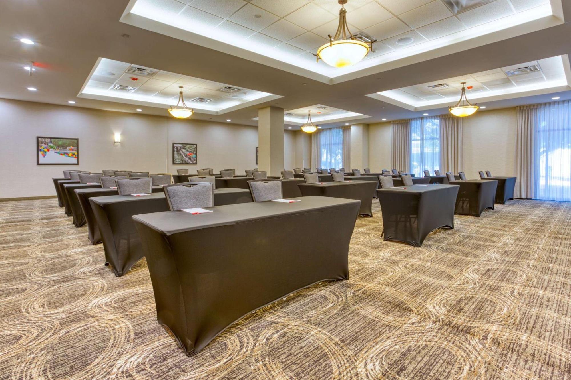 Drury Inn & Suites San Antonio Near La Cantera Bagian luar foto