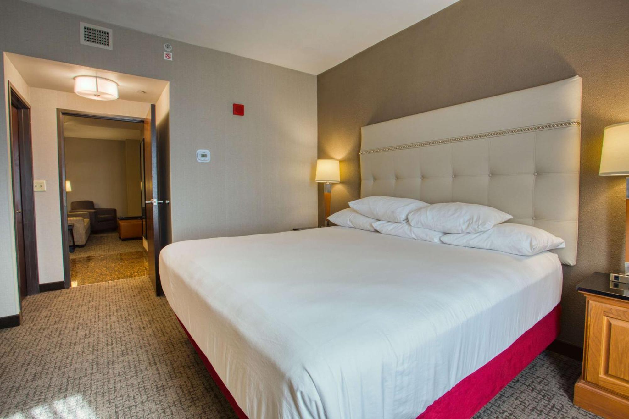 Drury Inn & Suites San Antonio Near La Cantera Bagian luar foto