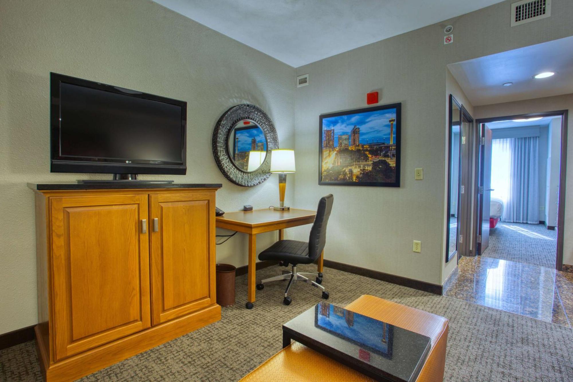 Drury Inn & Suites San Antonio Near La Cantera Bagian luar foto