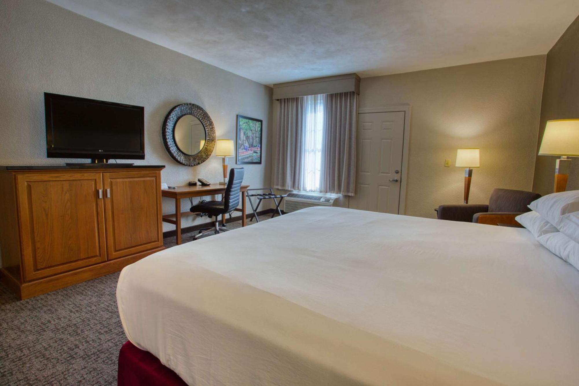 Drury Inn & Suites San Antonio Near La Cantera Bagian luar foto